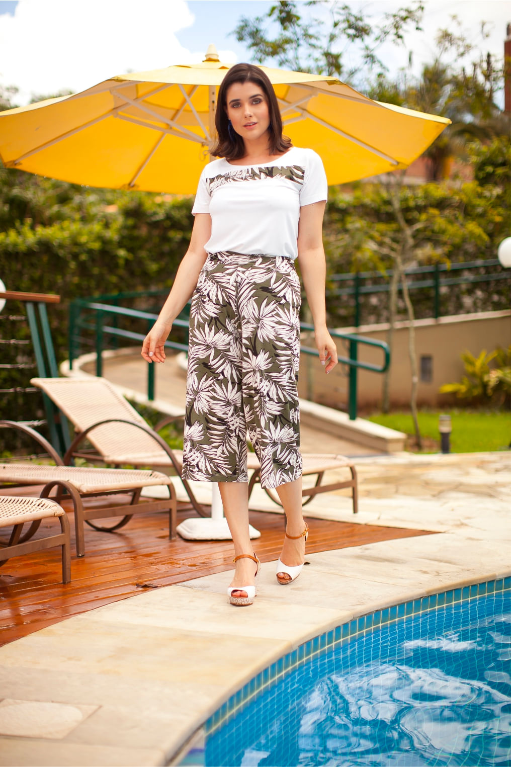 Calça Saia Pantacurt Estampada Calça Pantacourt Estampada Verde