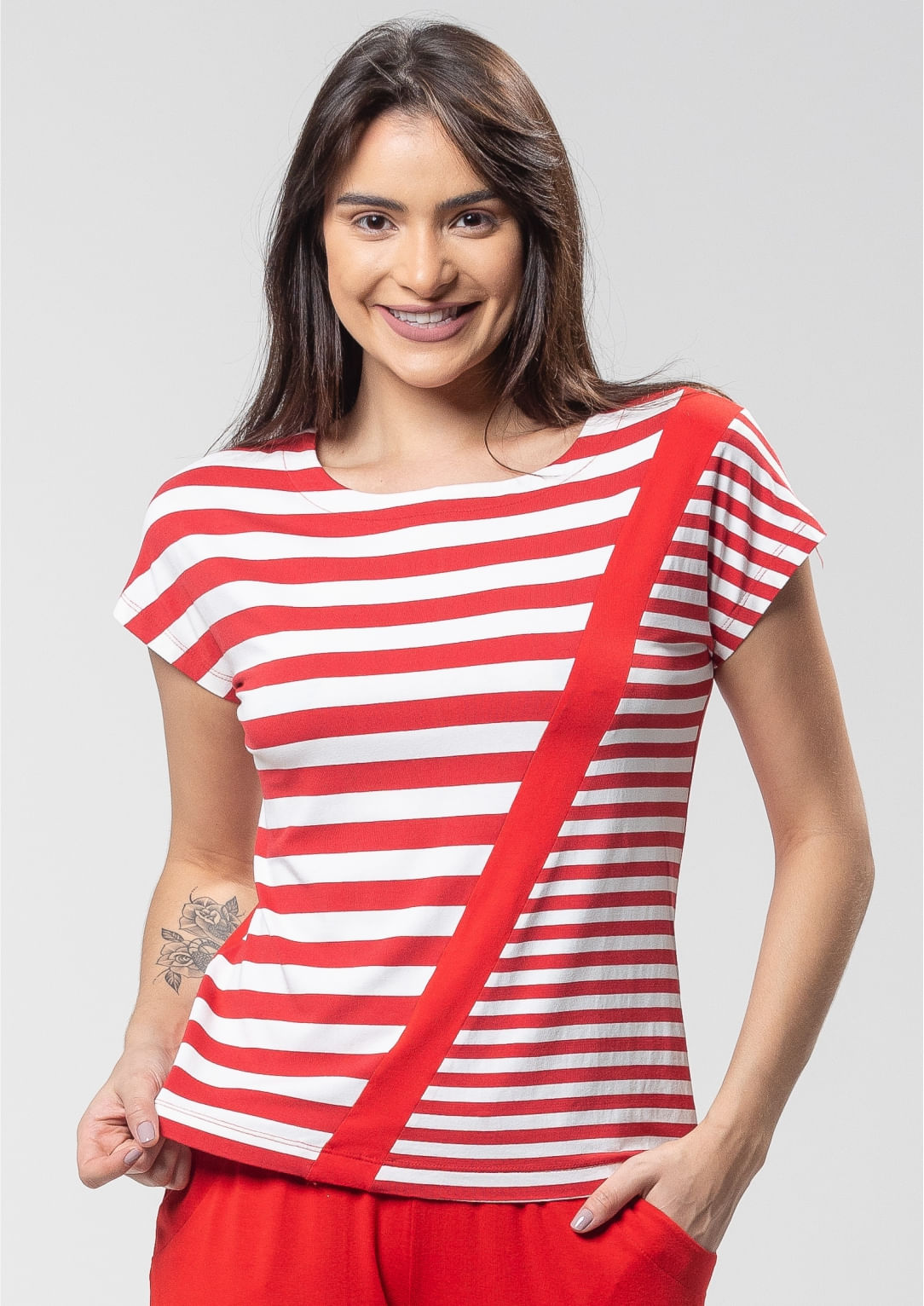 Blusa Listrada Manga Japonesa Vermelho - Pau a Pique