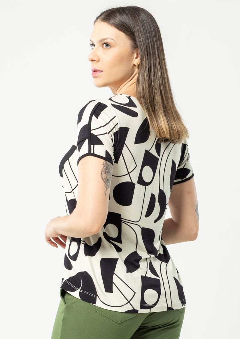 blusa-manga-curta-estampada-preto-pauapique-4778-v