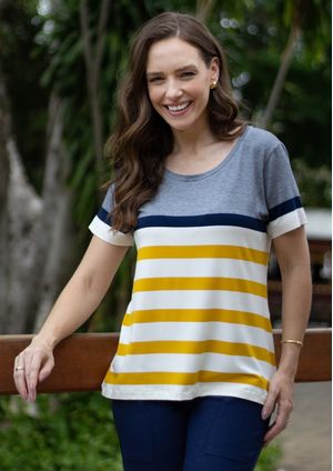 Blusa Pau a Pique Listrada Mostarda