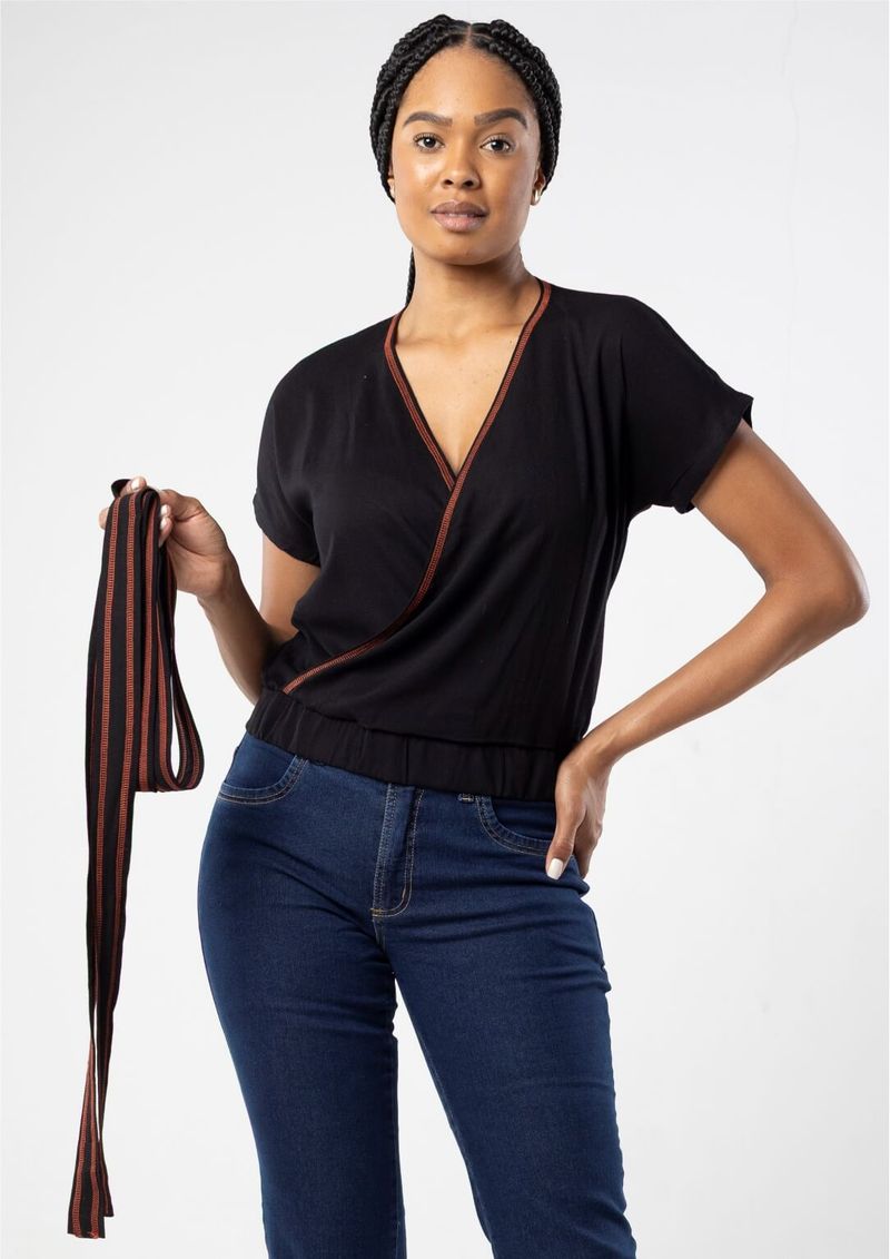 blusa-transpassada-preto-pauapique-9982363-f2