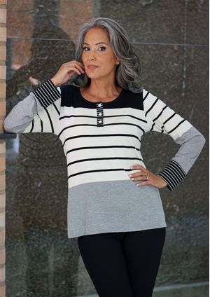 Blusa Manga Longa Listrada Cinza e Preto